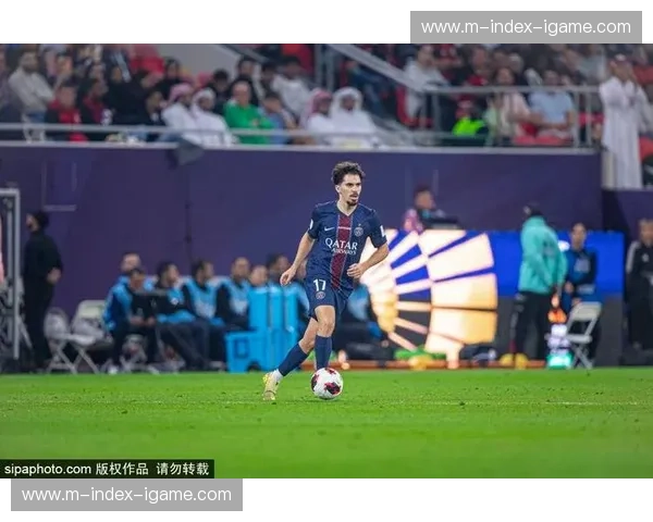 肋部渗透屡造威胁 登贝莱在雷恩禁区内获得多次射门机会 肋部渗透屡造威胁 登贝莱在雷恩禁区内获得多次射门机会